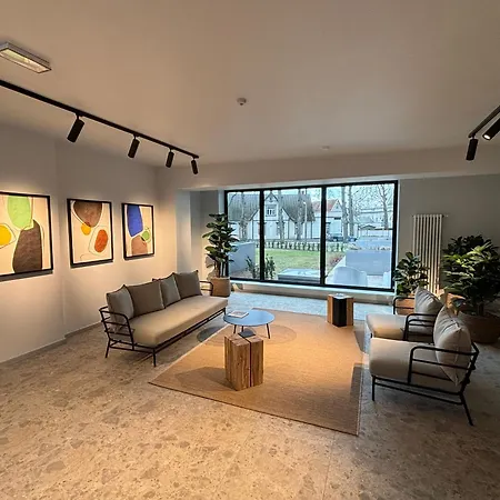 New In The Centre Apartment *